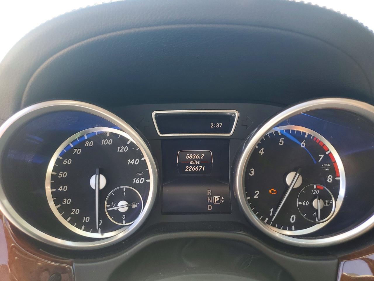 2014 Mercedes-benz Ml 550 4matic Черный vin: 4JGDA7DB6EA343959