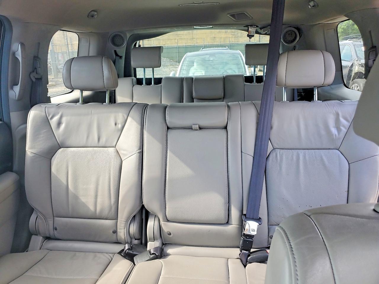 2011 Honda Pilot Exln Серебряный vin: 5FNYF4H70BB001700