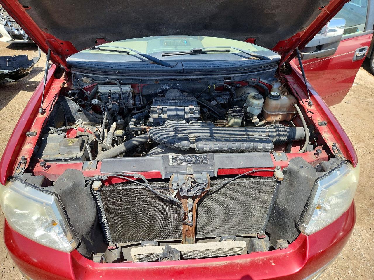 2008 Ford F150 Red vin: 1FTPX14V28FB15066