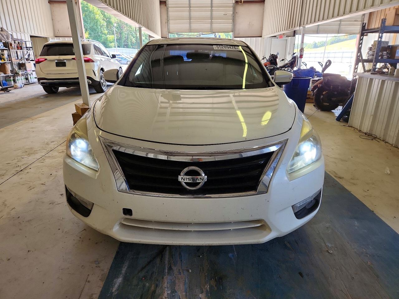 2013 Nissan Altima 3.5 S White vin: 1N4BL3AP1DN426937