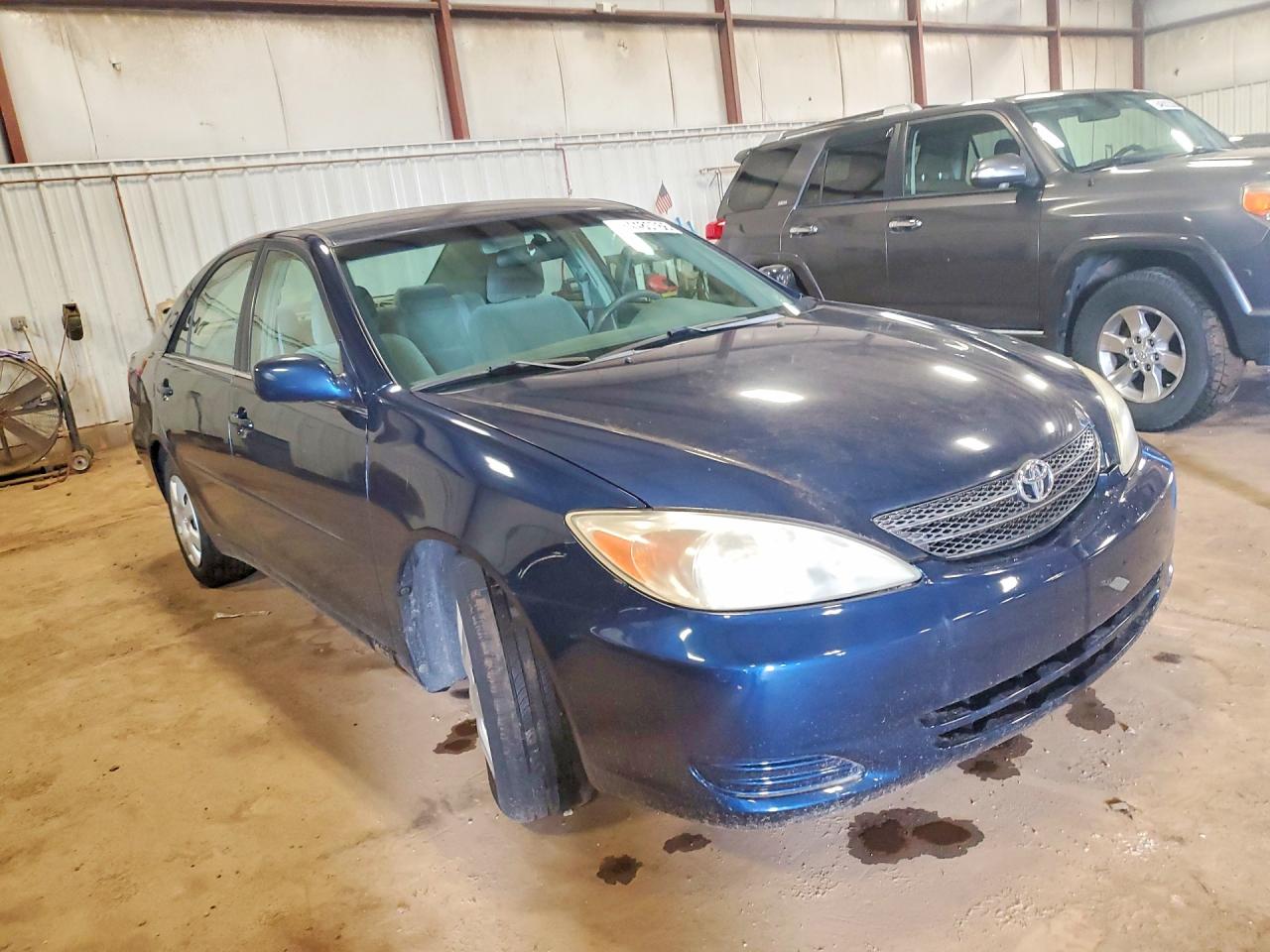 2003 Toyota Camry Le Blue vin: 4T1BE32K63U228572