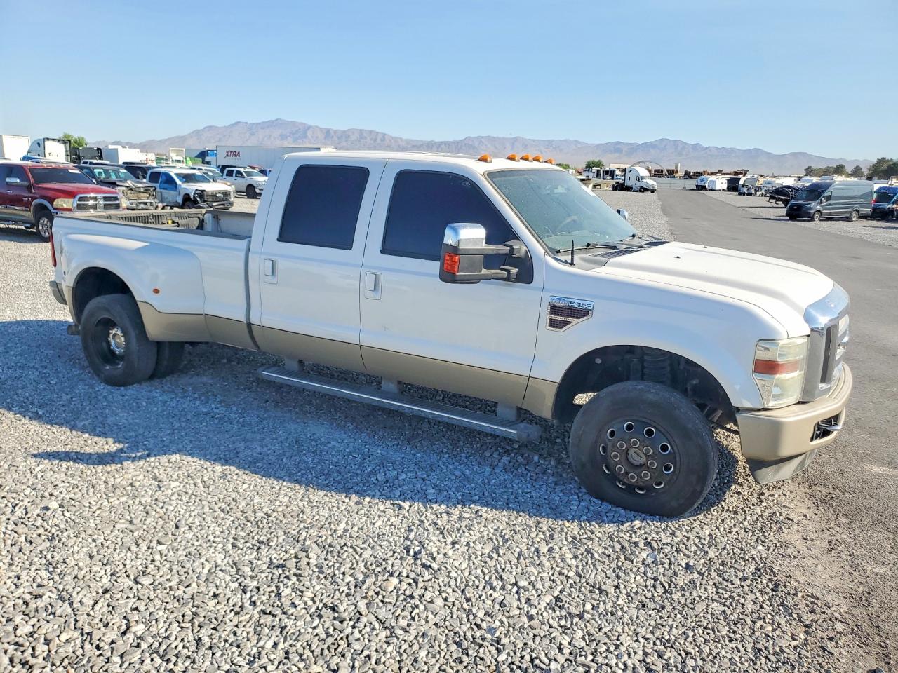 2010 Ford F350 Super Duty White vin: 1FTWW3DR6AEA74112