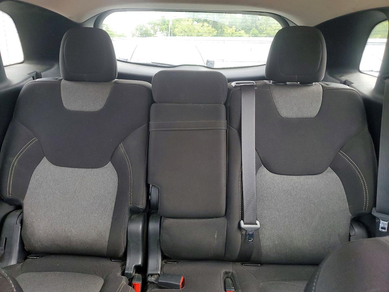 2014 Jeep Cherokee Latitude Gray vin: 1C4PJMCS9EW221018
