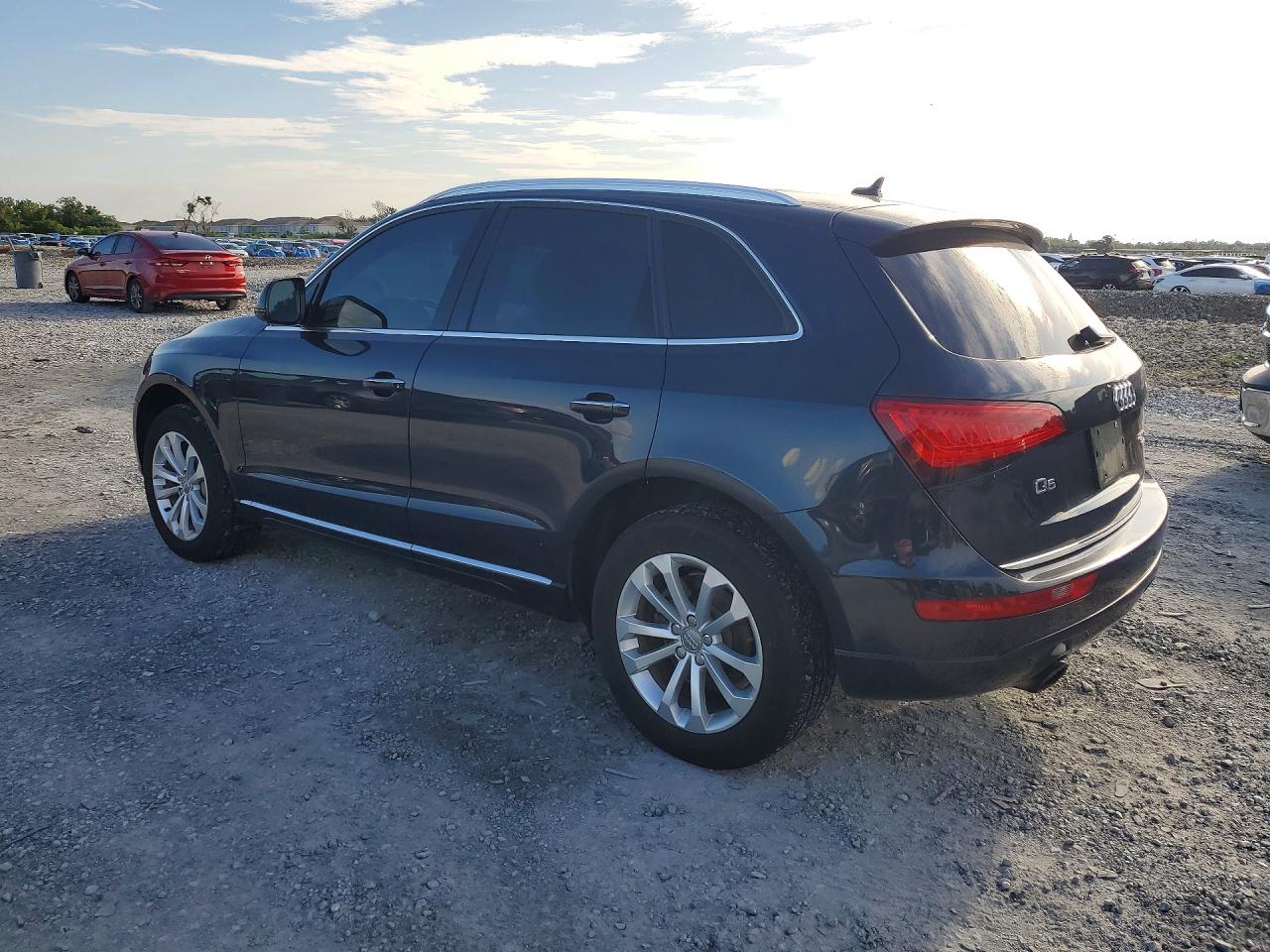 2015 Audi Q5 Premium Plus Blue vin: WA1LFAFP5FA114126