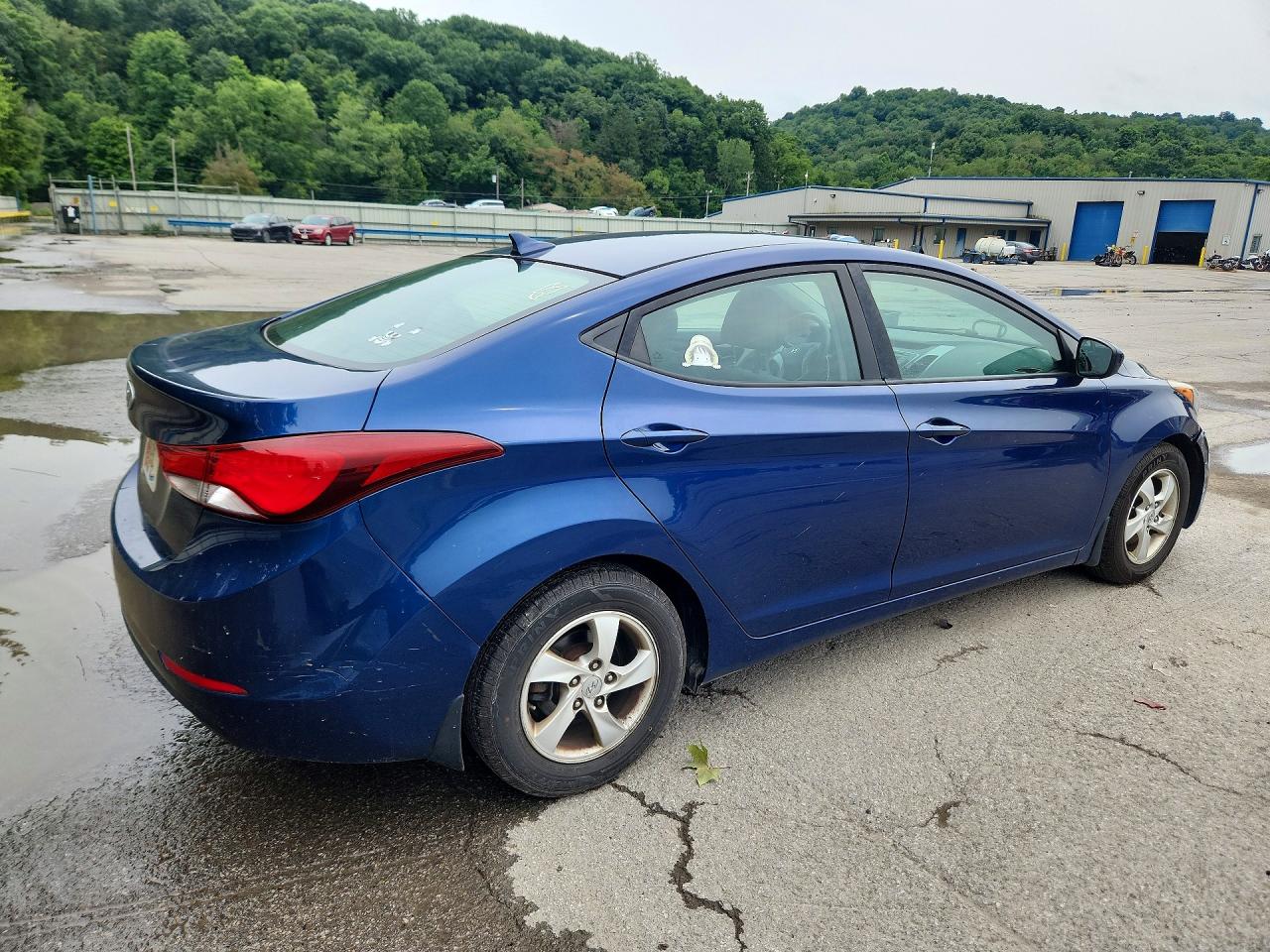 2015 Hyundai Elantra Se Blue vin: 5NPDH4AE2FH648835