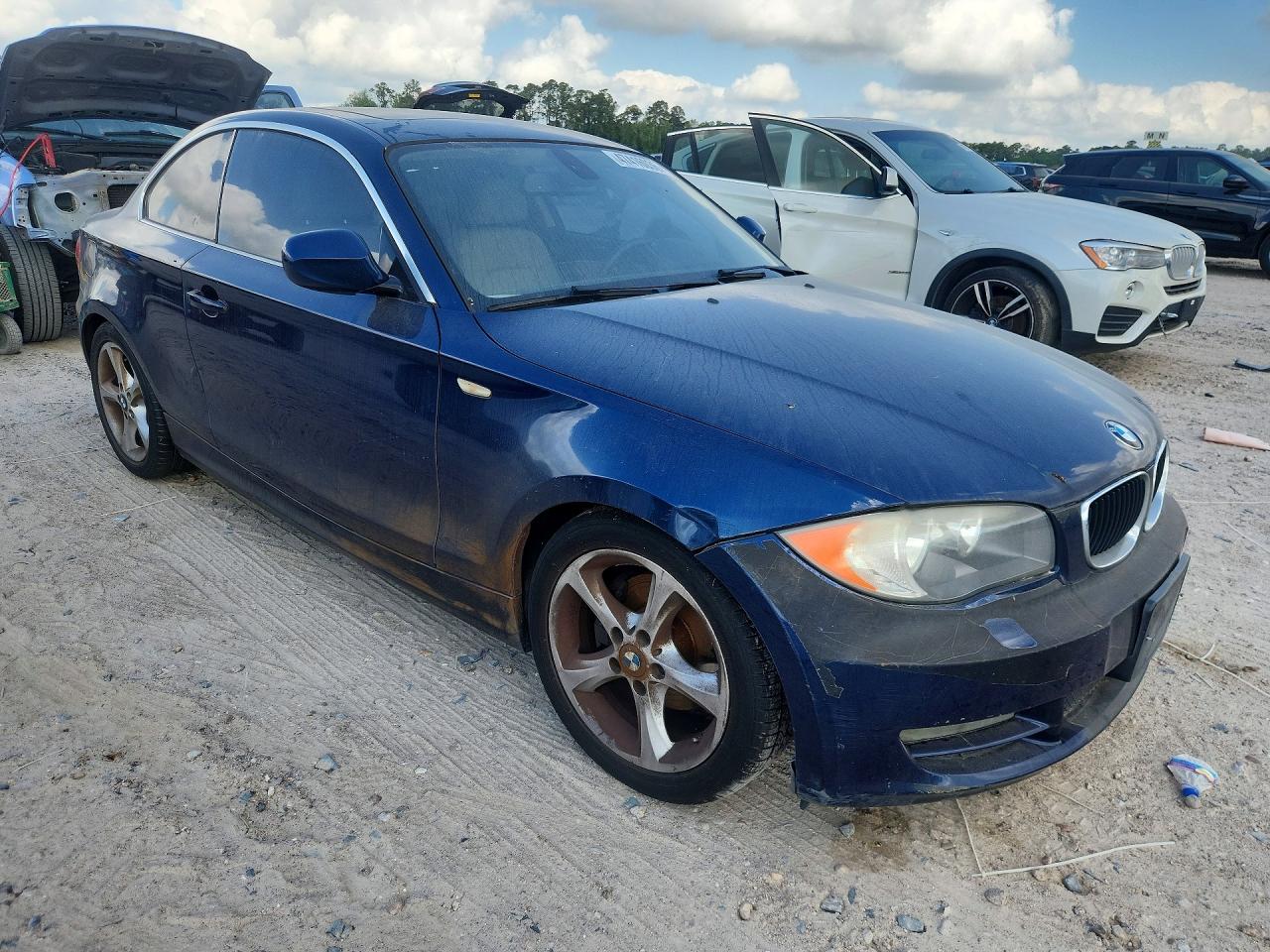 2011 Bmw 128 I Blue vin: WBAUP7C58BVK78404