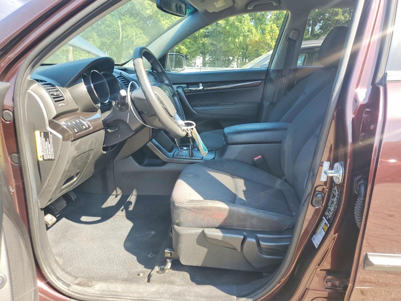 2011 Kia Sorento Lx Burgundy vin: 5XYKTCA18BG074529