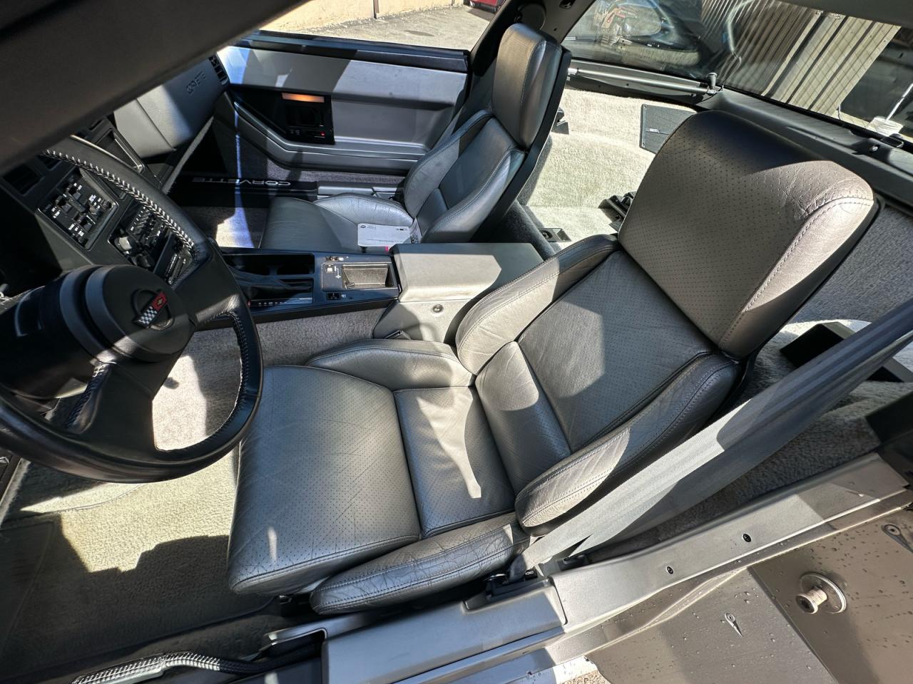 1984 Chevrolet Corvette Gray vin: 1G1AY0780E5147284