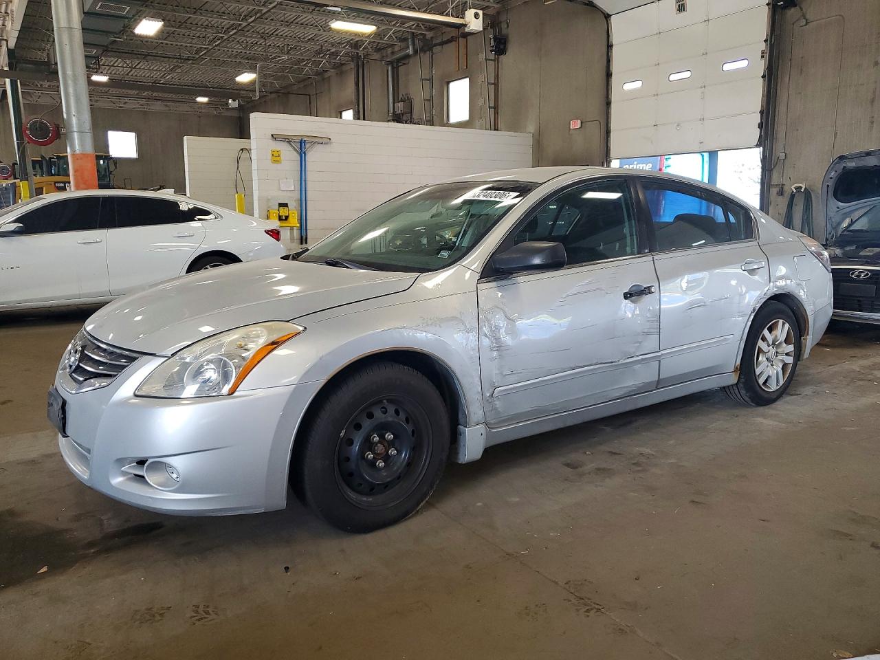 2010 Nissan Altima 2.5 Silver vin: 1N4AL2APXAN454866