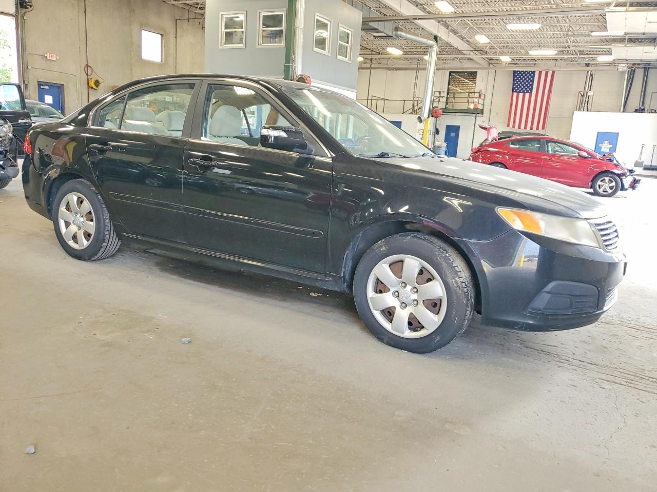 2009 Kia Optima Lx Black vin: KNAGE228895316905