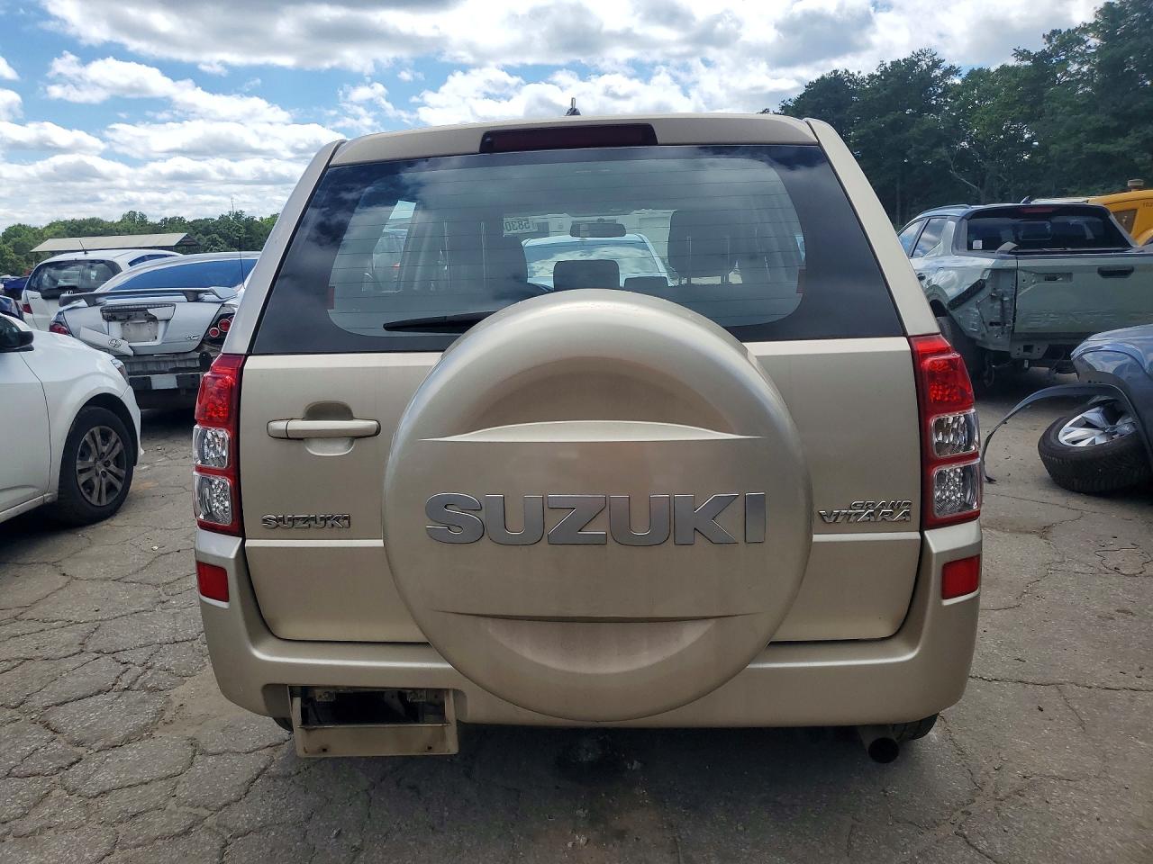 2008 Suzuki Grand Vitara Gold vin: JS3TE941784100124