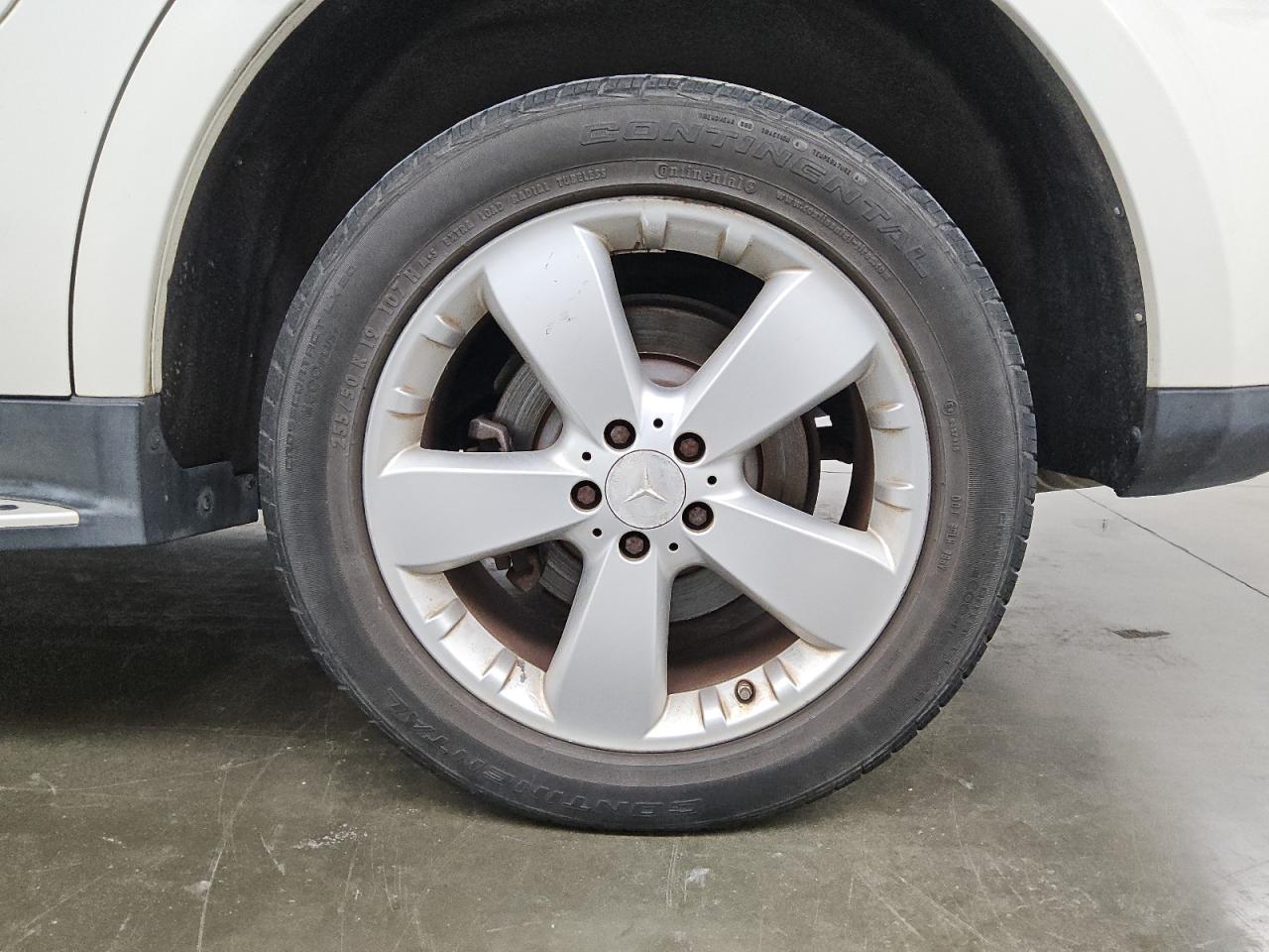 2009 Mercedes-benz Ml 350 White vin: 4JGBB86E99A515148 Damage: Right Front Wheel, Curb Rash, > 12 Inches