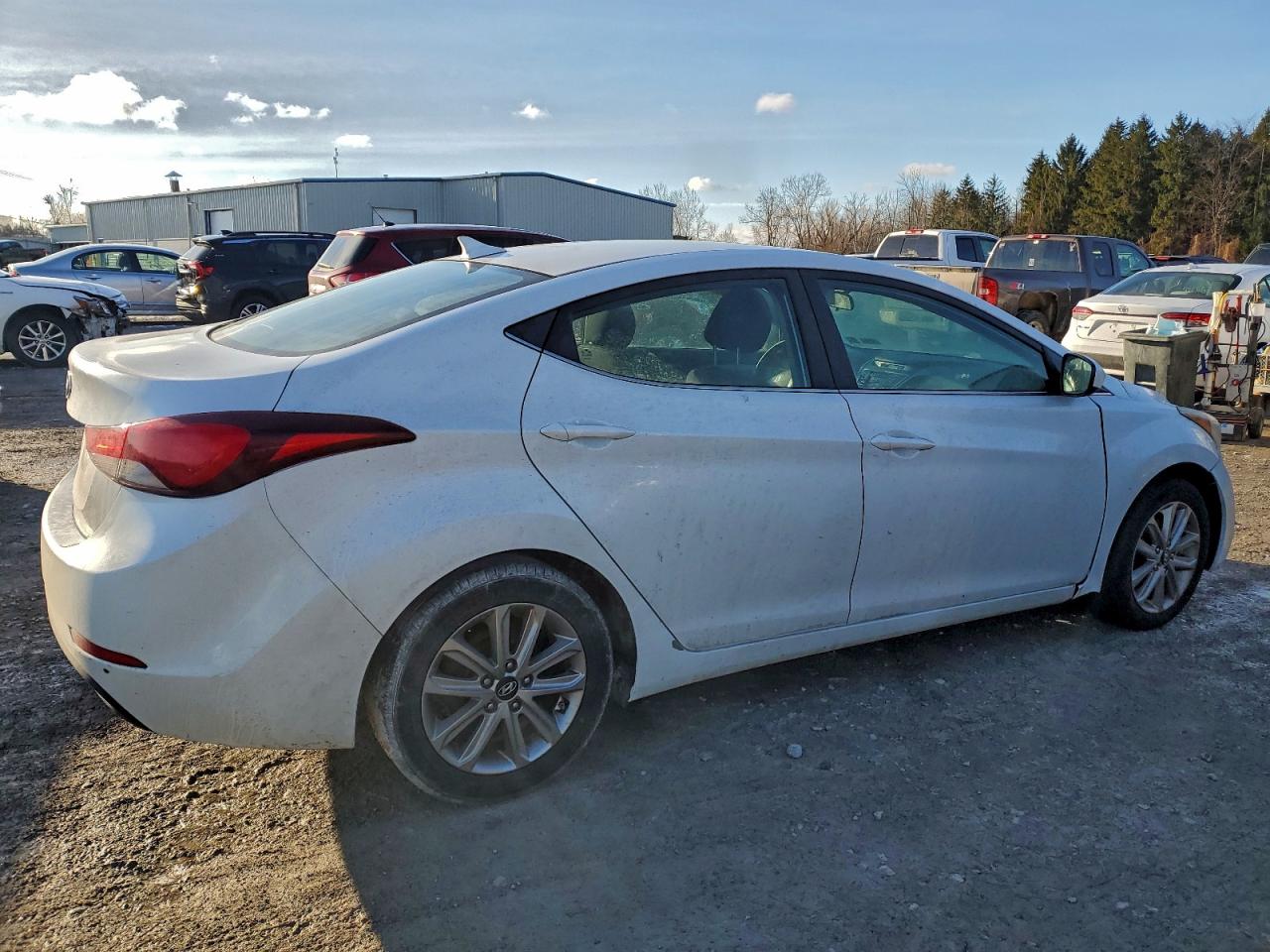 2015 Hyundai Elantra Se White vin: 5NPDH4AE6FH586369
