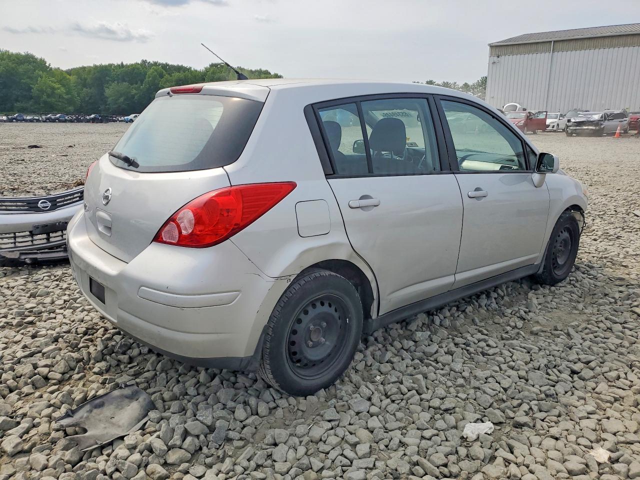 2012 Nissan Versa 1.8 S Silver vin: 3N1BC1CPXCK221409