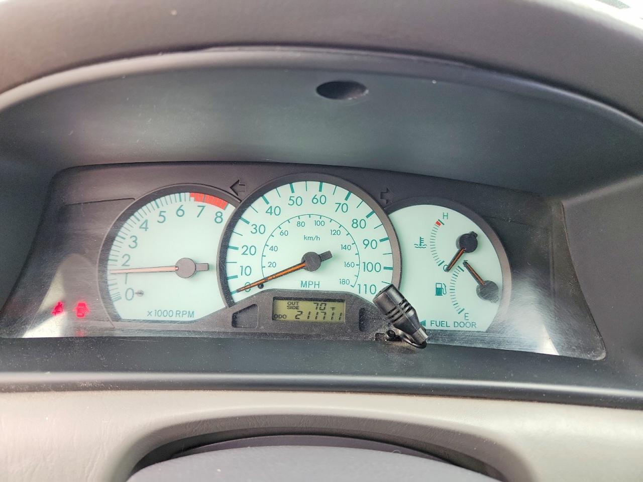 2003 Toyota Corolla Le White vin: 1NXBR32EX3Z026977