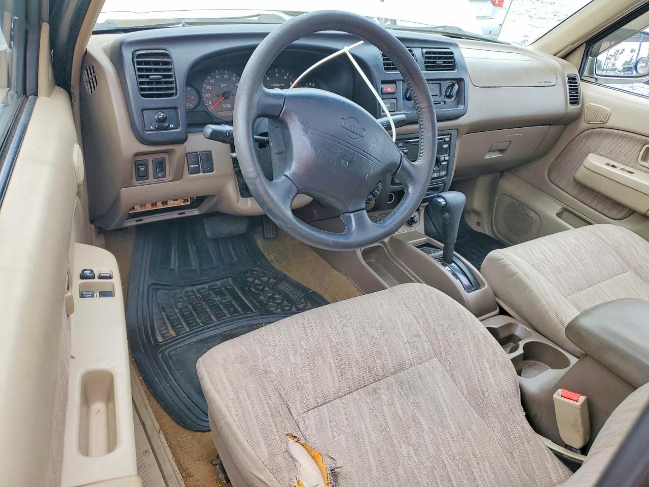 2000 Nissan Frontier Xe Desert Runner Silver vin: 1N6ED26T6YC321510