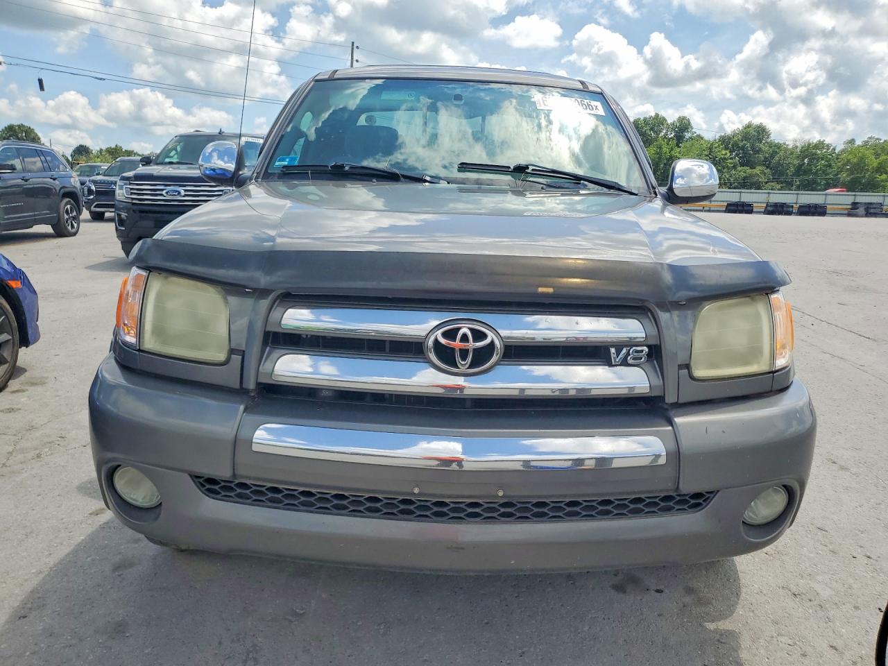 2004 Toyota Tundra Sr5 Gray vin: 5TBBT44114S448611