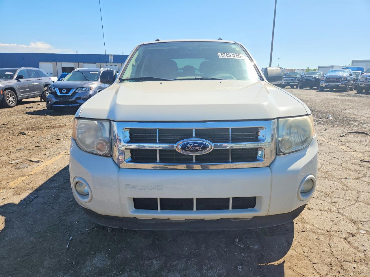 2010 Ford Escape Xlt White vin: 1FMCU0D72AKC65366