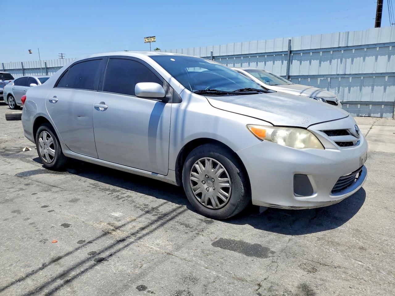 2011 Toyota Corolla Le Silver vin: 2T1BU4EE0BC587916