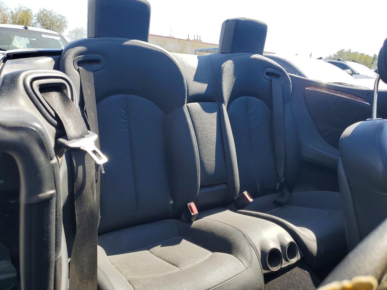 2008 Mercedes-benz Clk 550 Black vin: WDBTK72F38T092974