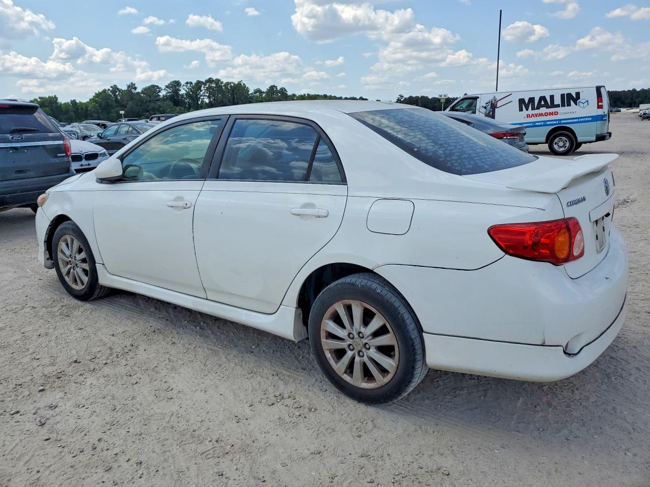2010 Toyota Corolla S Белый vin: 1NXBU4EE1AZ204000
