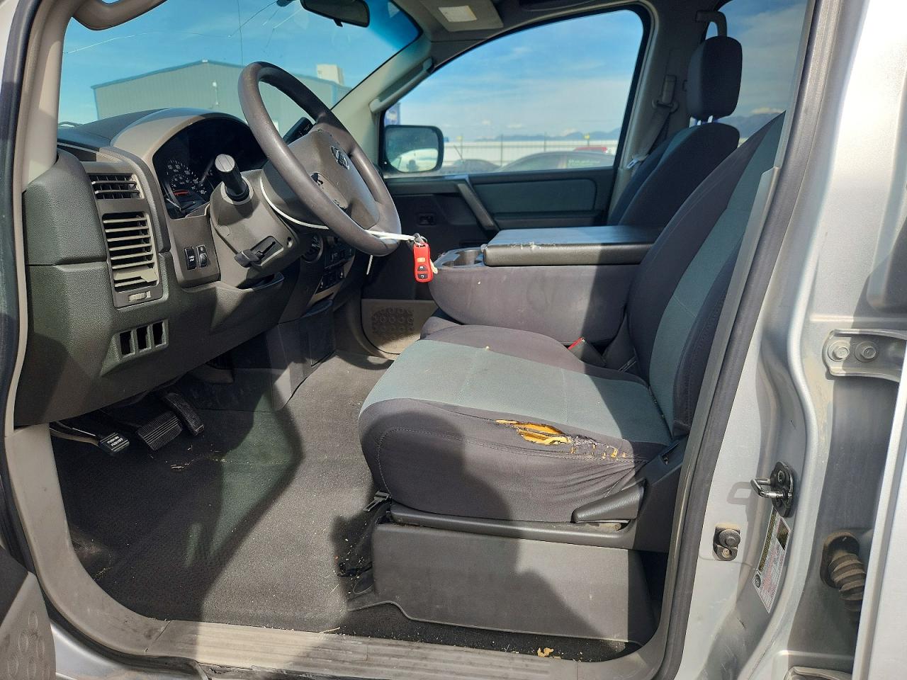 2004 Nissan Titan Xe Silver vin: 1N6AA07B44N531507