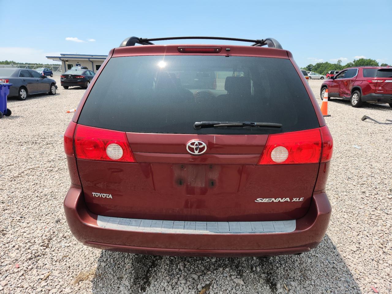 2006 Toyota Sienna Xle 7 Passenger Red vin: 5TDZA22C96S530447