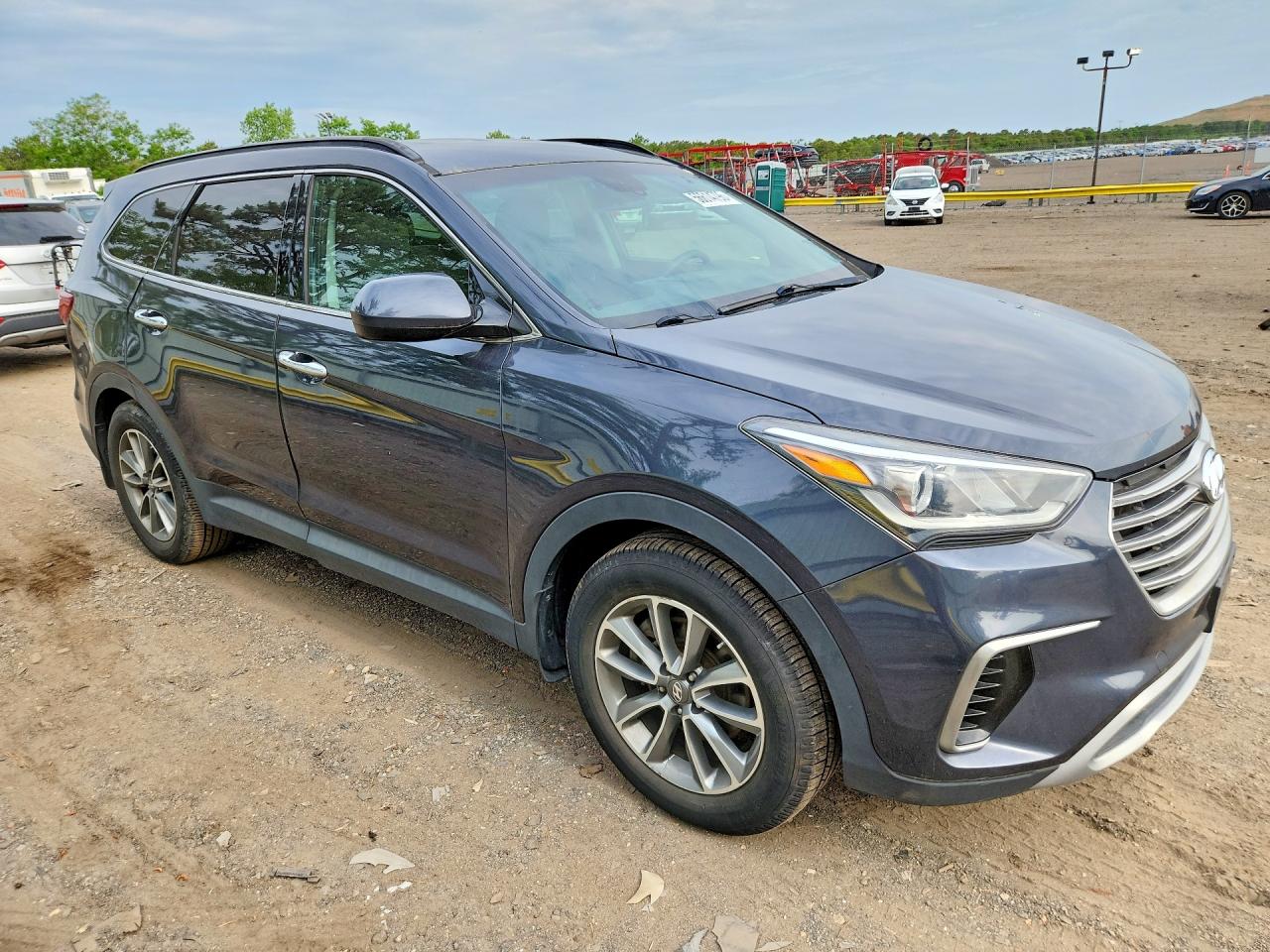 2017 Hyundai Santa Fe Se Серый vin: KM8SMDHF2HU191739