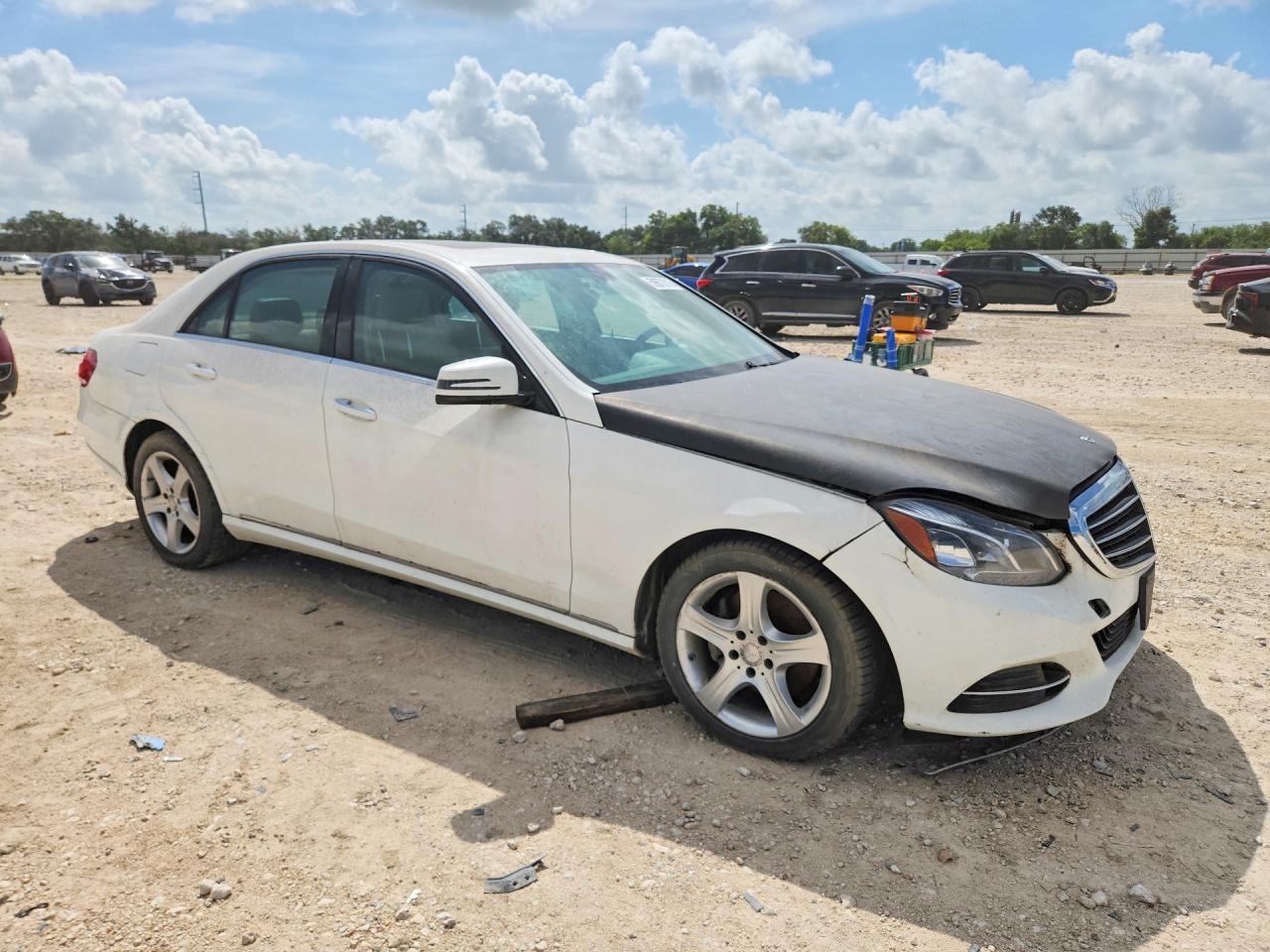 2014 Mercedes-benz E 350 4matic White vin: WDDHF8JBXEA890790