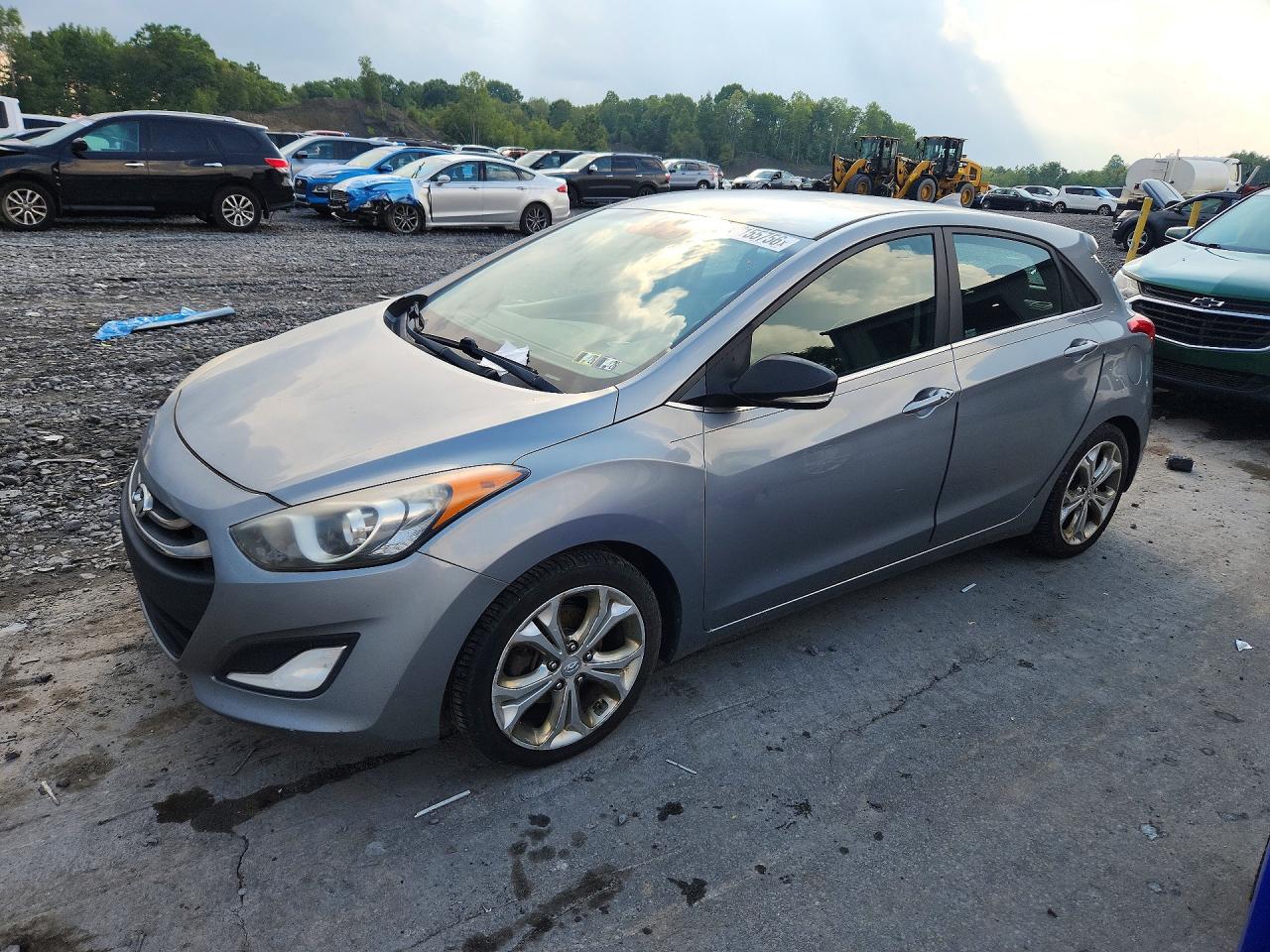 2014 Hyundai Elantra Gt Base Gray vin: KMHD35LH2EU219285