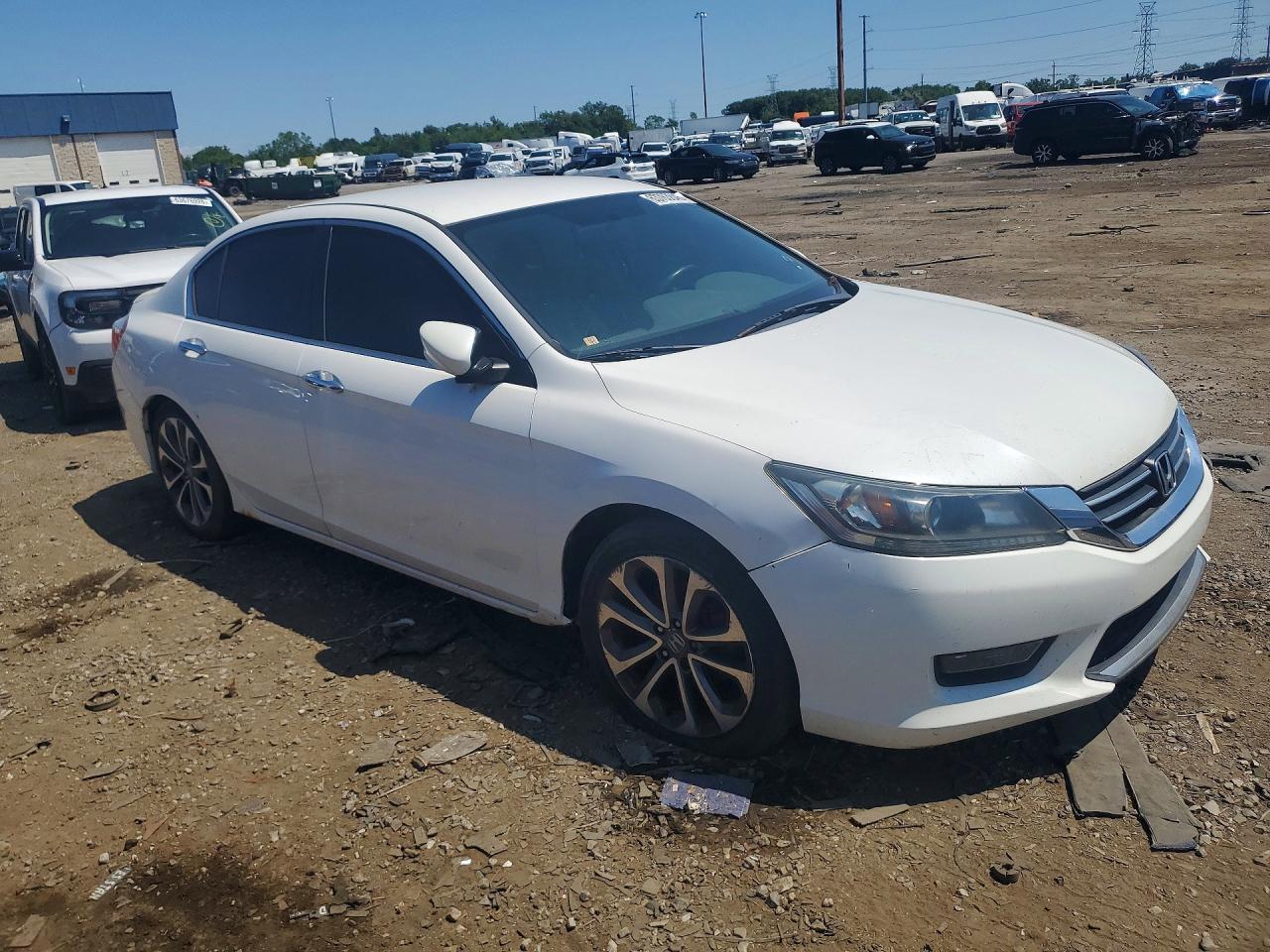 2015 Honda Accord Sport White vin: 1HGCR2F51FA151175