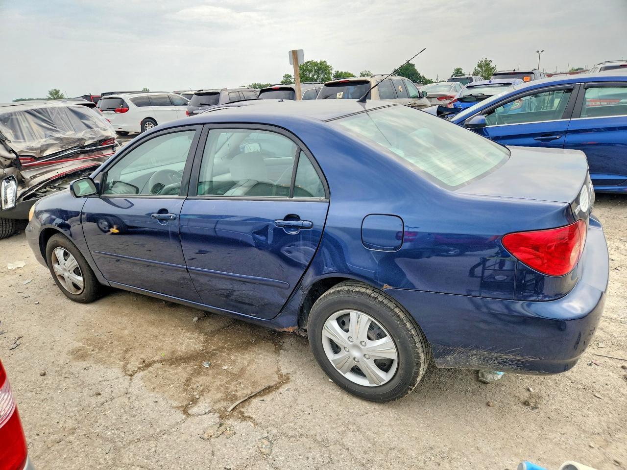 2007 Toyota Corolla Le Blue vin: 1NXBR32EX7Z903845