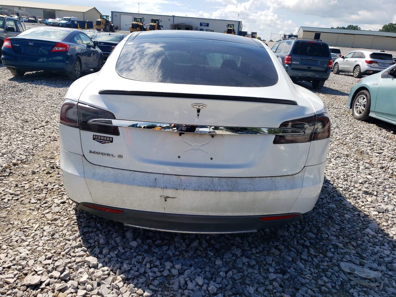 2013 Tesla Model S White vin: 5YJSA1DP7DFP06103