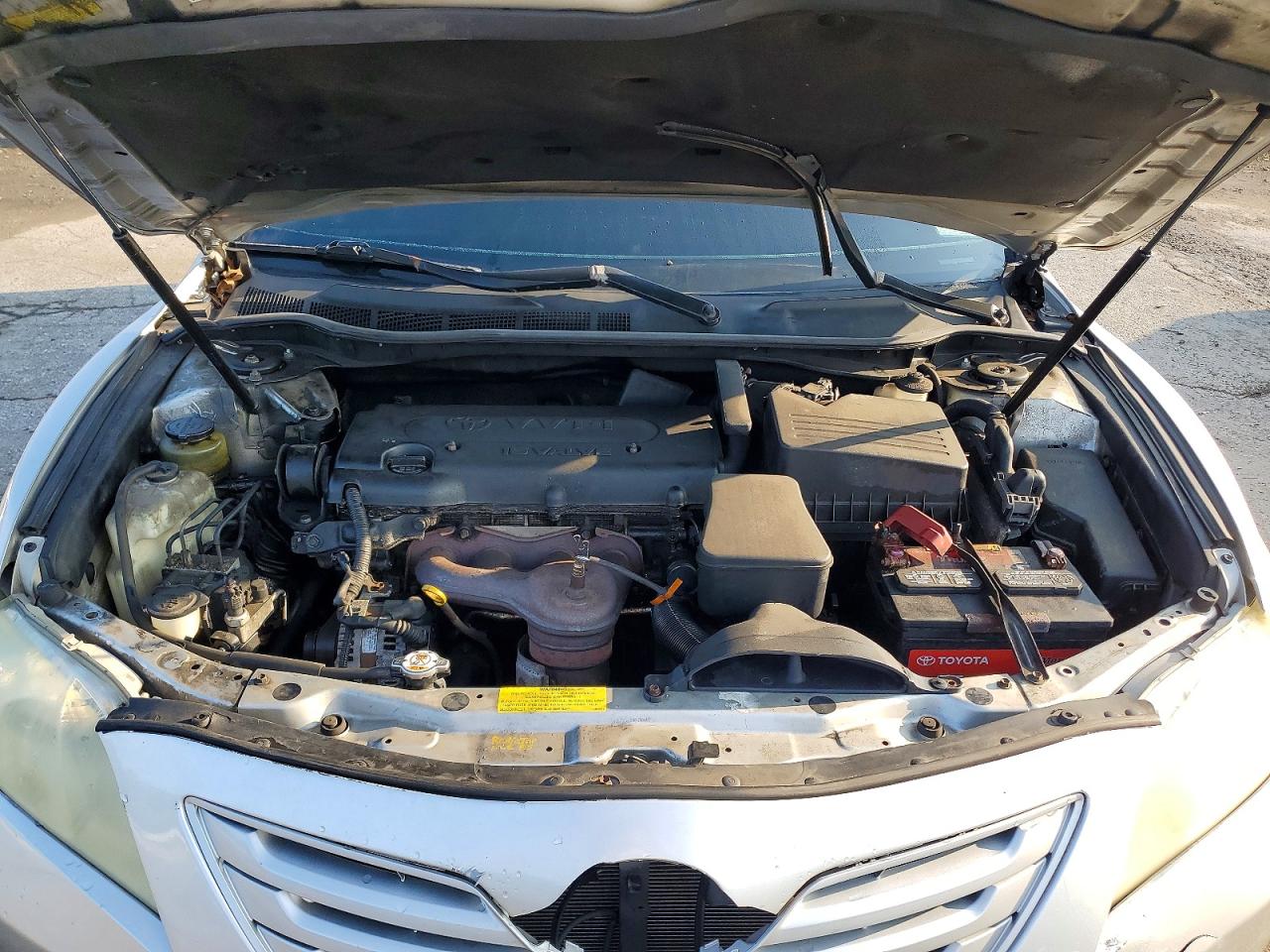 2009 Toyota Camry Le Silver vin: 4T1BE46K29U282301
