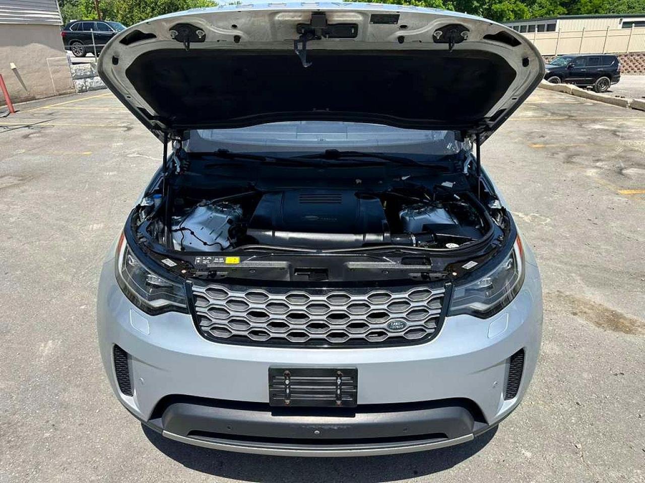 2022 Land Rover Discovery S Silver vin: SALRJ2EX2N2460352