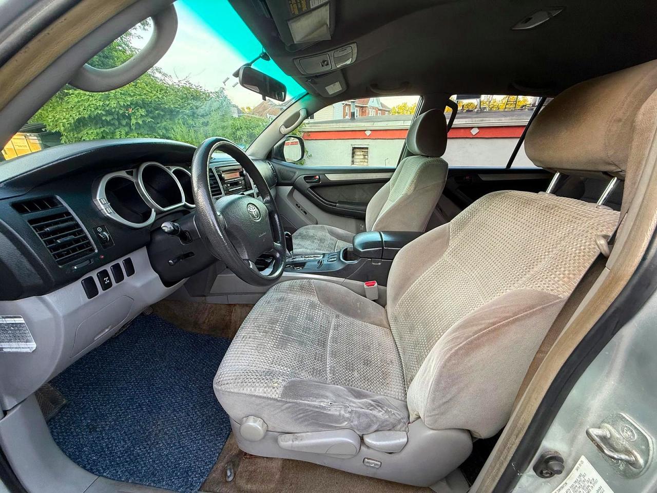 2005 Toyota 4runner Sr5 Silver vin: JTEBU14RX50066263