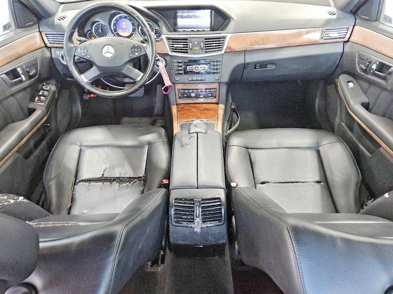 2011 Mercedes-benz E 350 White vin: WDDHF5GB5BA505136