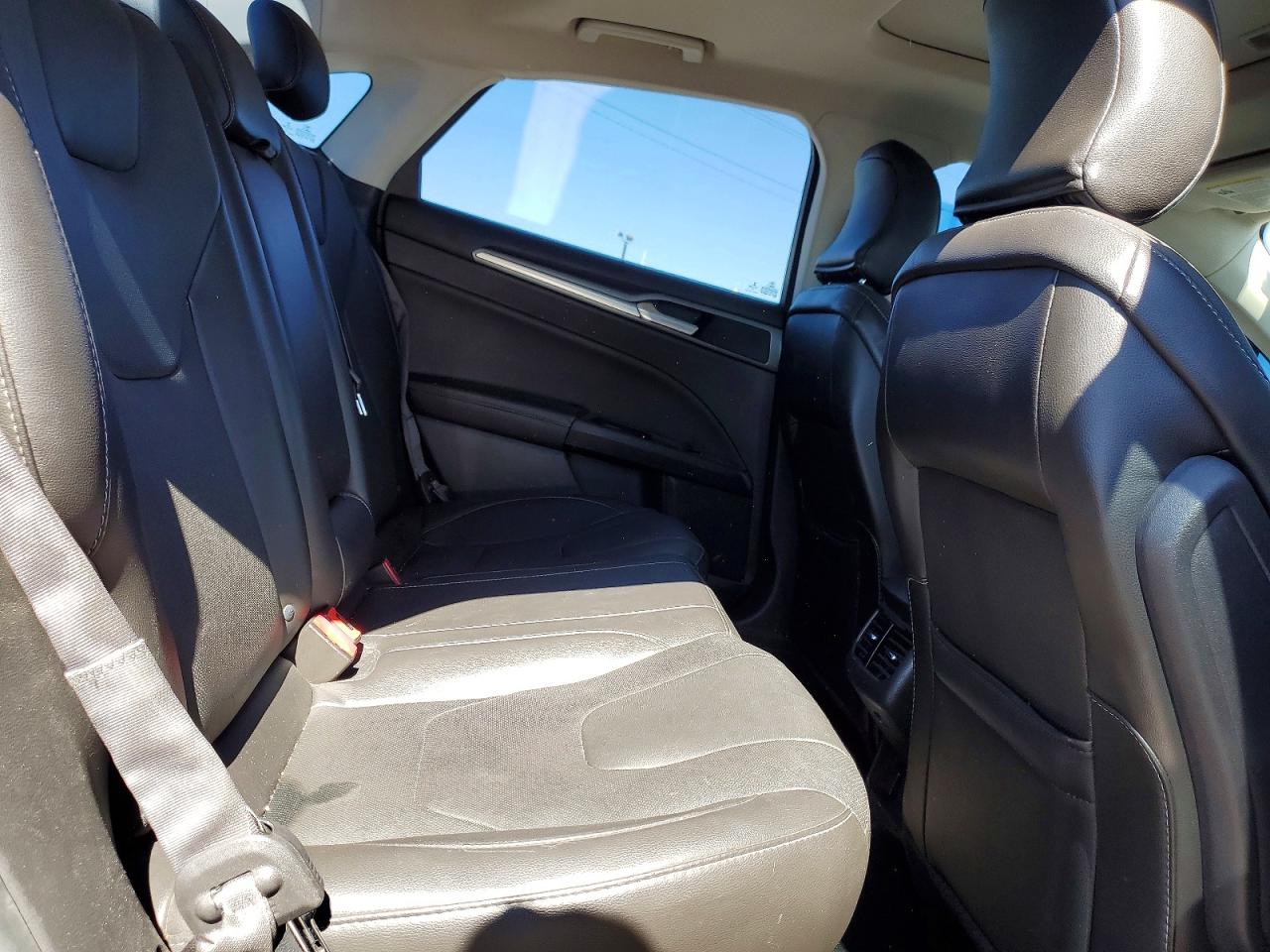 2015 Ford Fusion Titanium Red vin: 3FA6P0D94FR168365