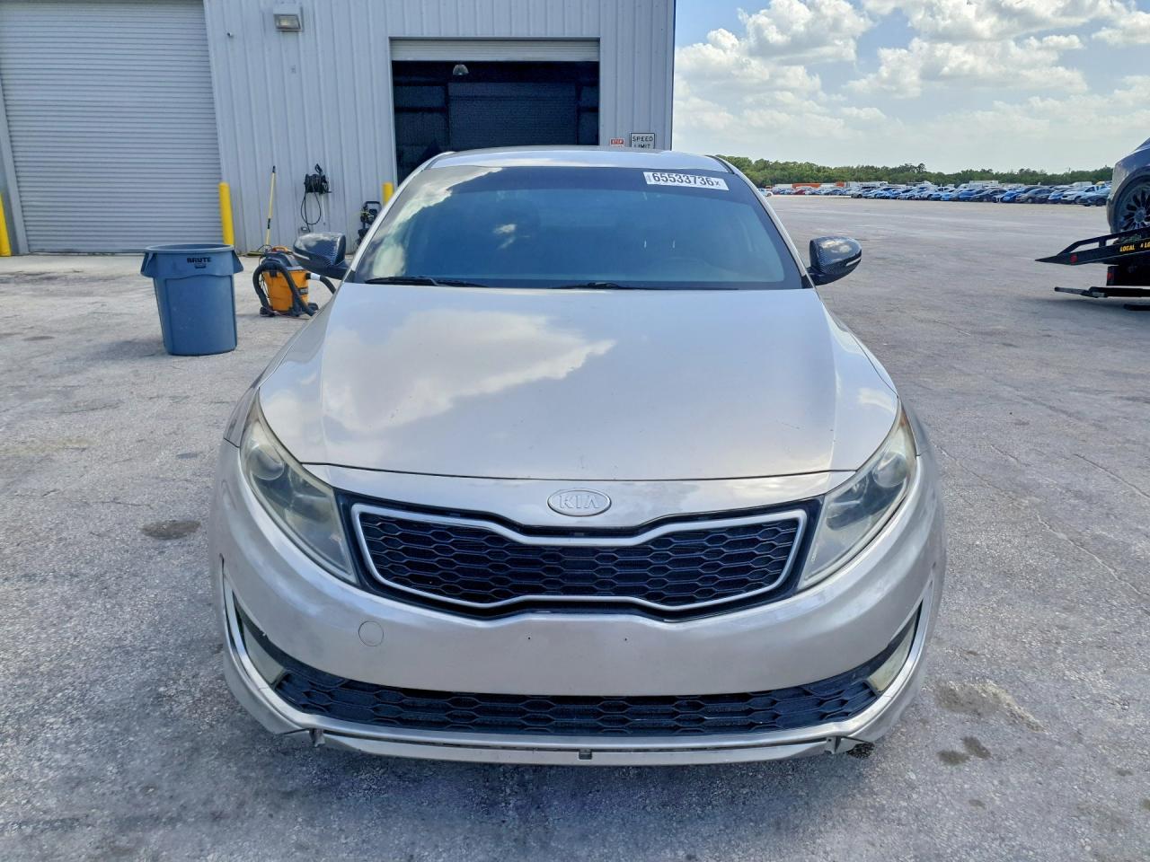 2011 Kia Optima Hybrid Base Silver vin: KNAGM4AD5B5004737