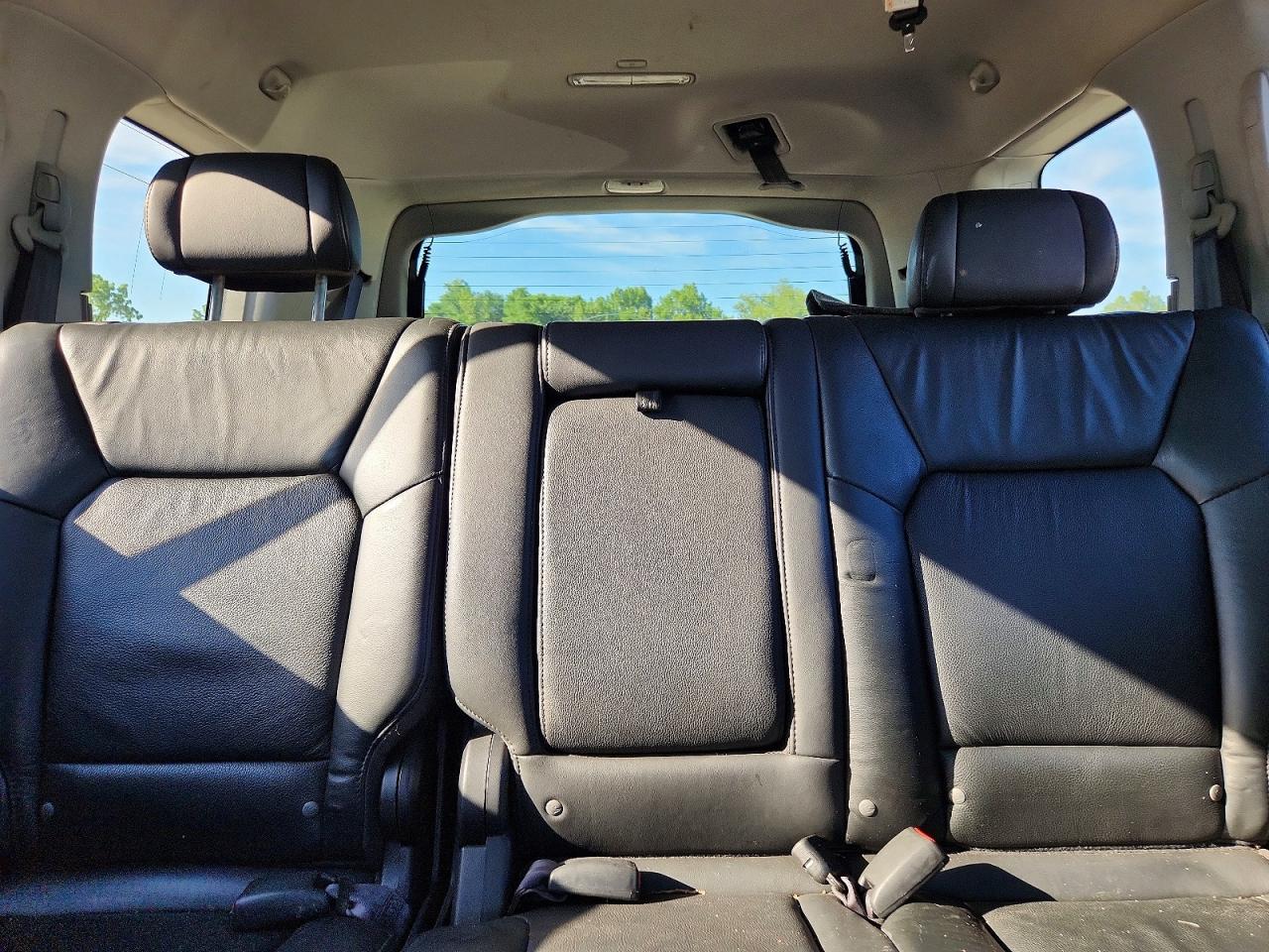 2011 Honda Pilot Exl Silver vin: 5FNYF4H51BB104896