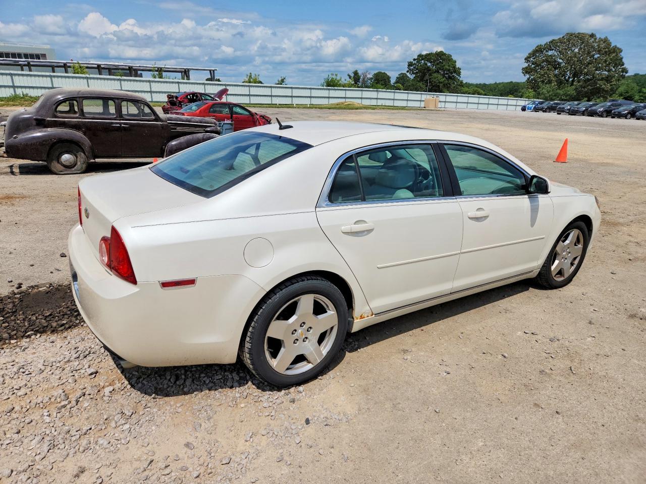 2010 Chevrolet Malibu 2lt White vin: 1G1ZD5E78AF237955