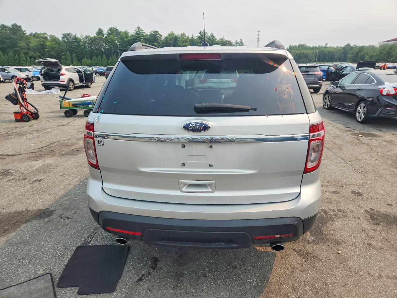 2014 Ford Explorer Silver vin: 1FM5K7B81EGC53608