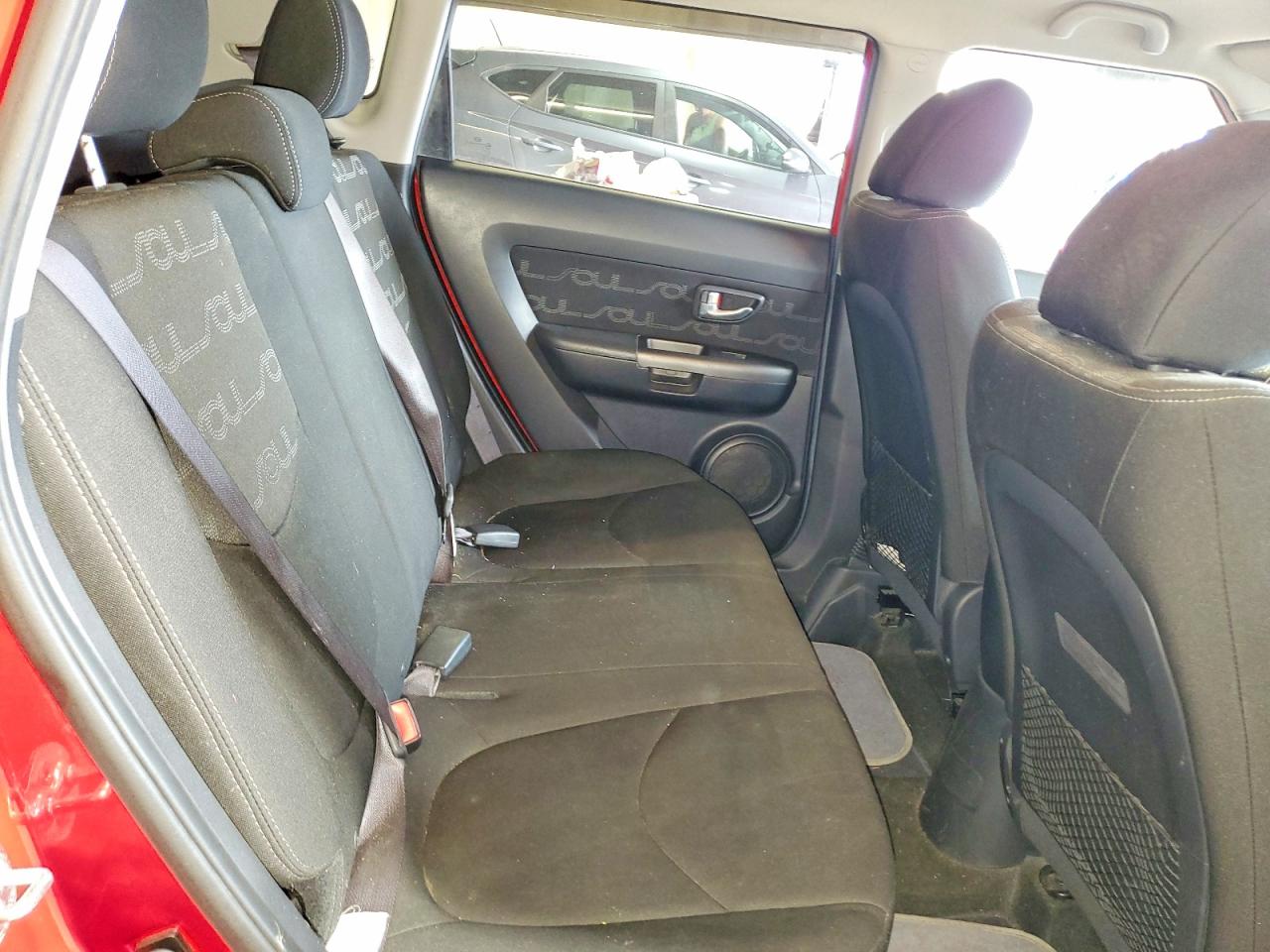 2012 Kia Soul + Red vin: KNDJT2A62C7467829