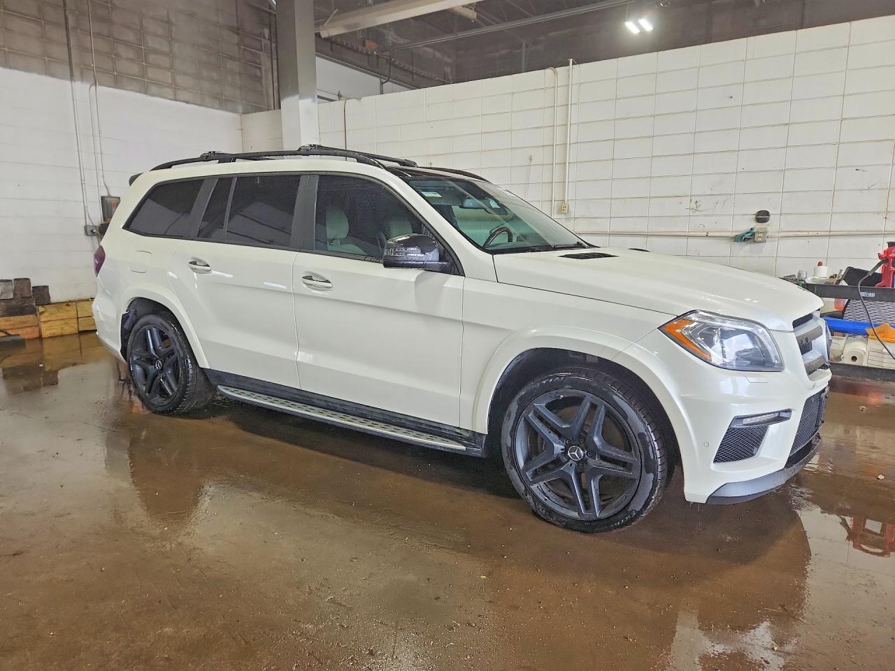 2014 Mercedes-benz Gl 550 4matic White vin: 4JGDF7DE7EA377680