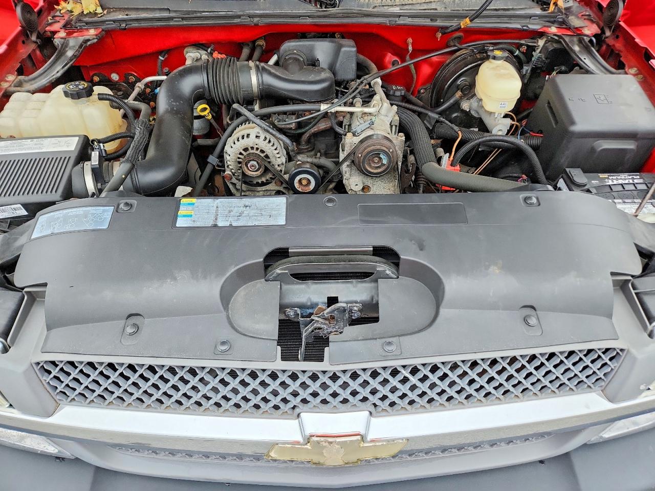 2005 Chevrolet Silverado K1500 Red vin: 1GCEK14X15Z210235