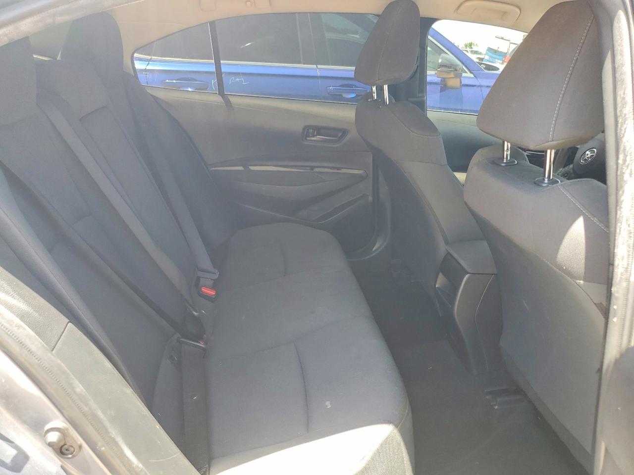 2022 Toyota Corolla Le Blue vin: JTDEPMAE8NJ219969
