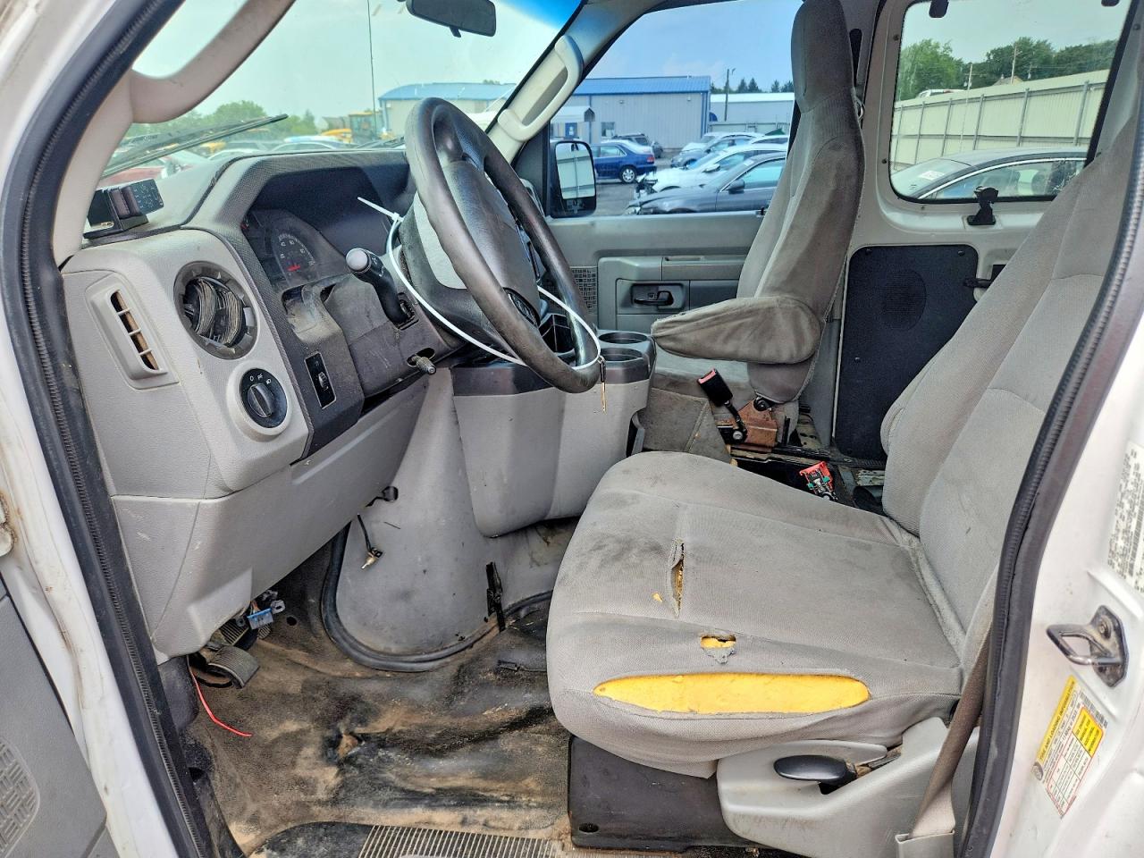 2011 Ford Econoline E350 Super Duty Wagon White vin: 1FBSS3BL4BDB01845