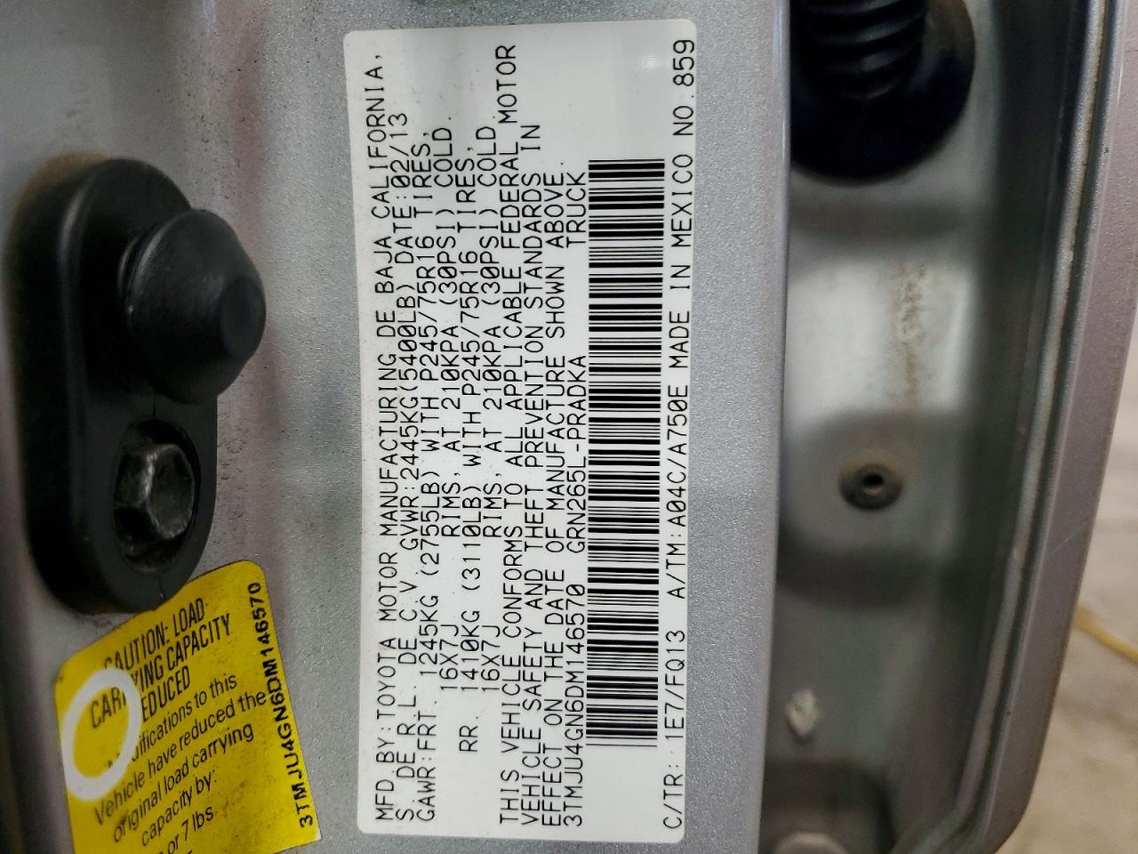 2013 Toyota Tacoma Double Cab Prerunner Silver vin: 3TMJU4GN6DM146570
