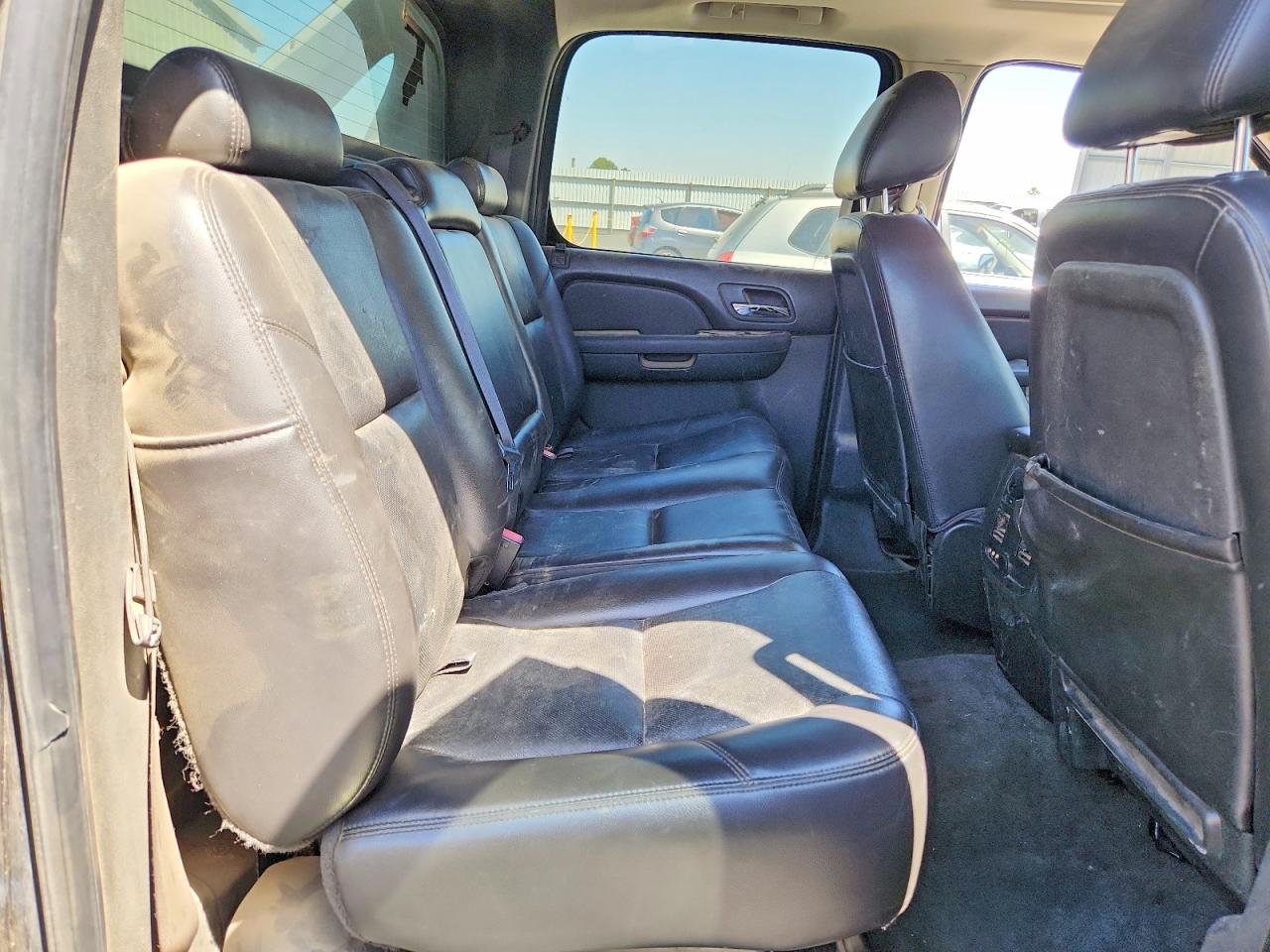2010 Chevrolet Avalanche Ltz Charcoal vin: 3GNVKGE01AG188615
