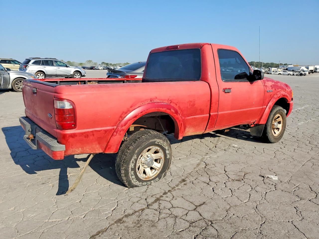 2003 Ford Ranger Red vin: 1FTYR10U53PB53048